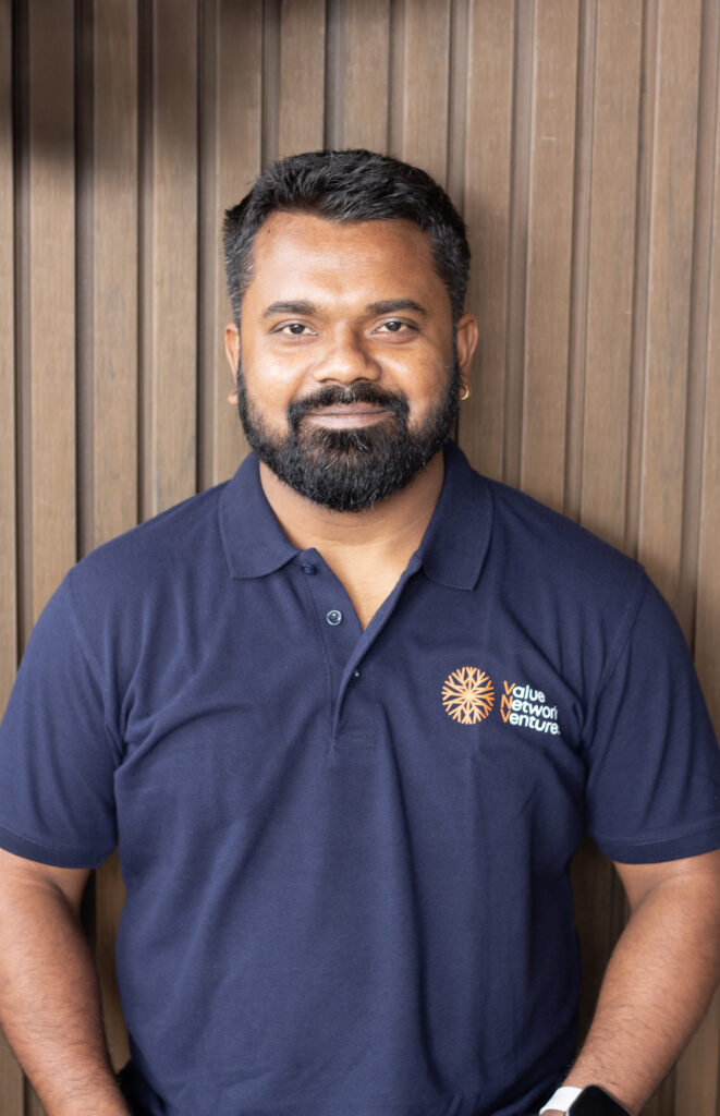 VNV Employee